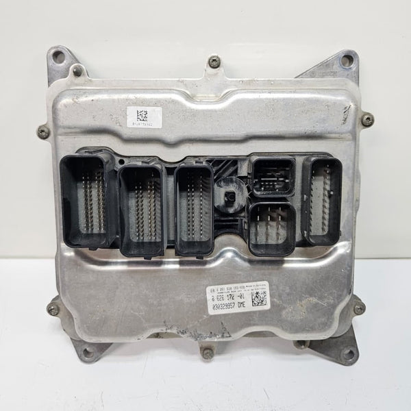2016 BMW F30 F32 320iX 420iX N20 Engine Control Unit DME 8626172