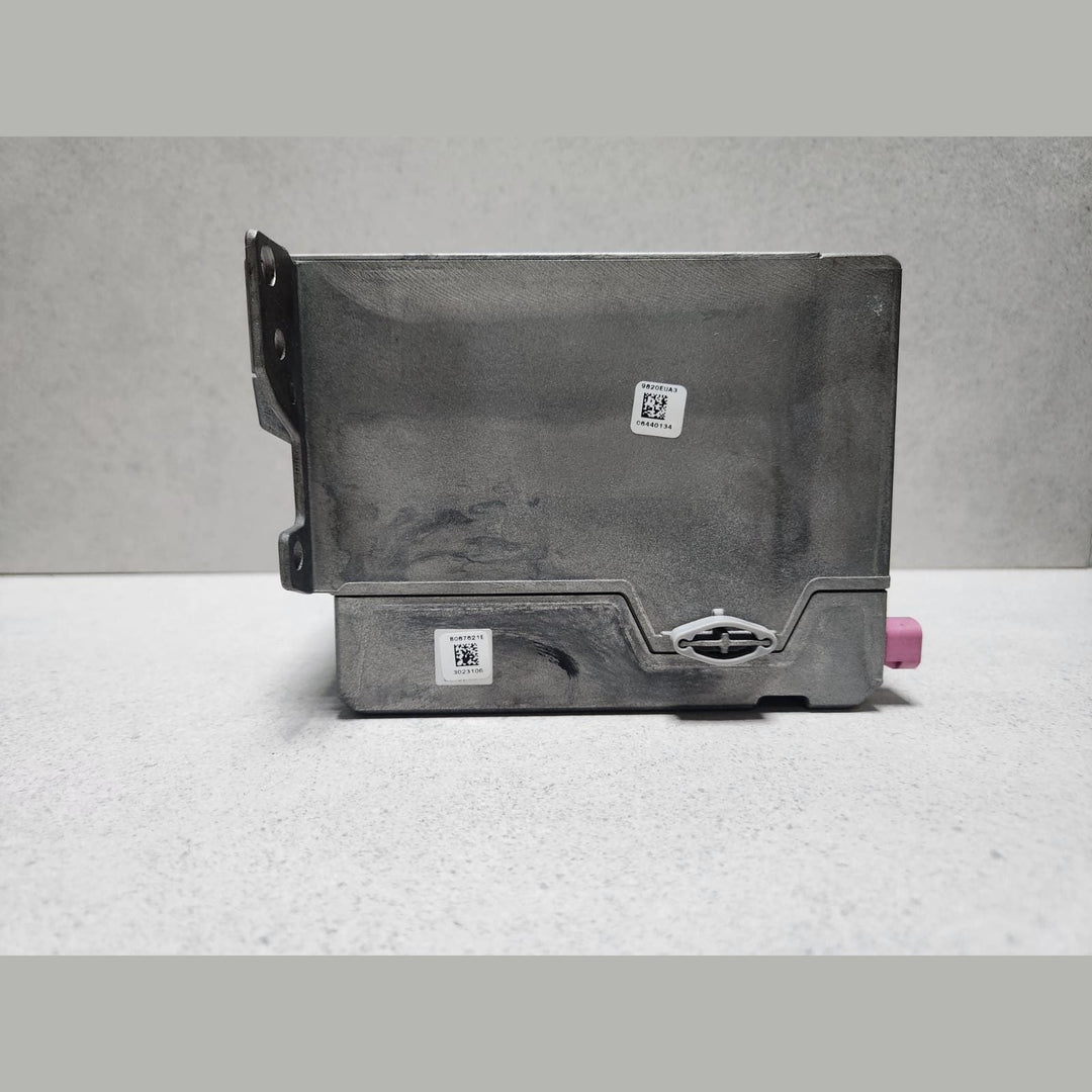BMW Navigation Head Unit 9347822, F01 7 Series, F30 3 Series, and F15 X5 NBT HU 