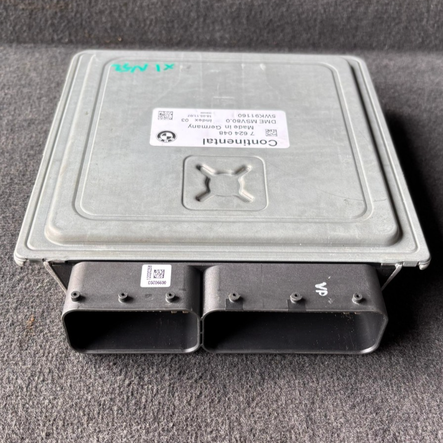 BMW  X1 E84 N52 ENGINE CONTROL UNIT MODULE ECU ONLY - 7624048