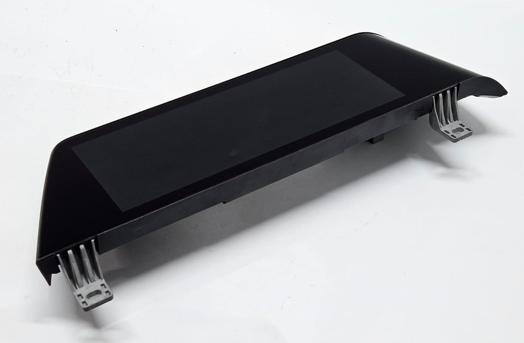 8798744-2019 BMW 330i G20 RHD Central Information Display Screen OEM