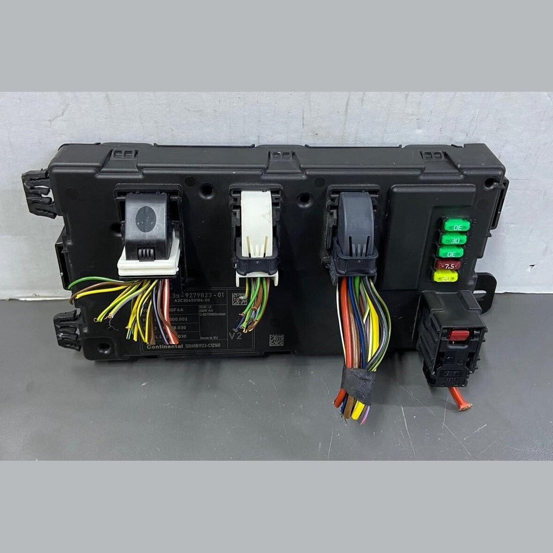 OEM BMW F20 F21 F30 F31 REM Rear Electronic Module Fuse Box Control Unit 9279823