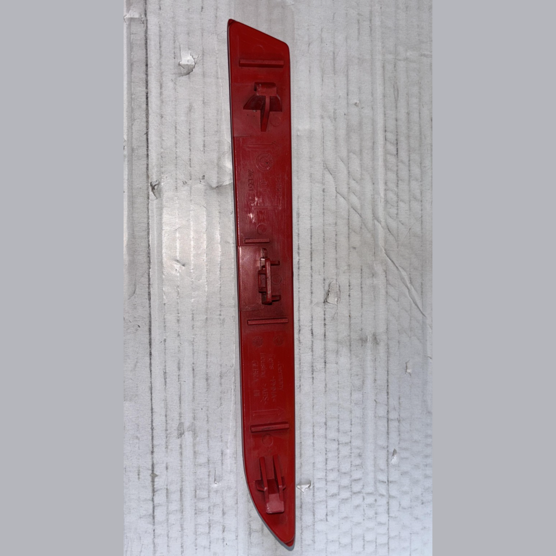 BMW F10 LCI REAR BUMPER REFLECTORS LEFT RIGHT 7318555 7318556 SET