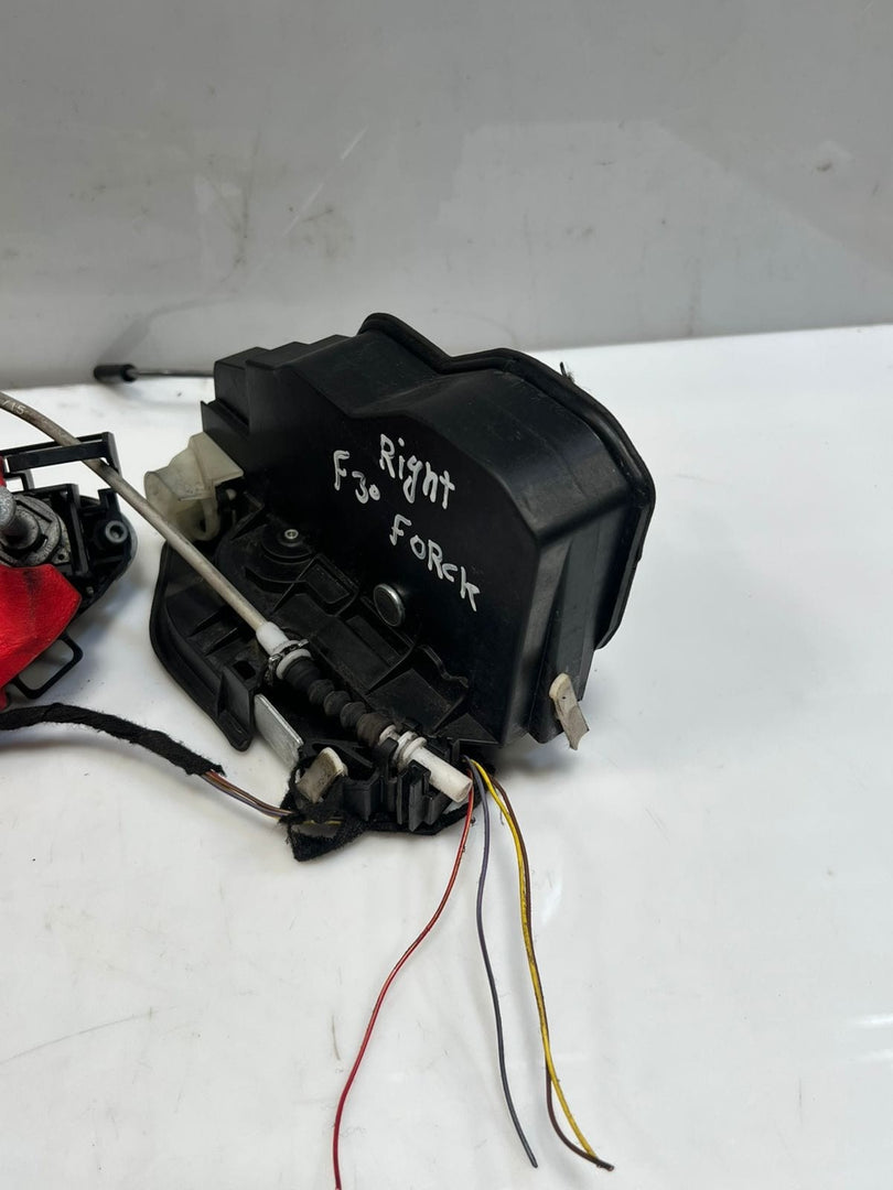BMW 1 3 5 Series E60 E61 F20 F30 Door Lock Actuator Front Right 7229462 OEM