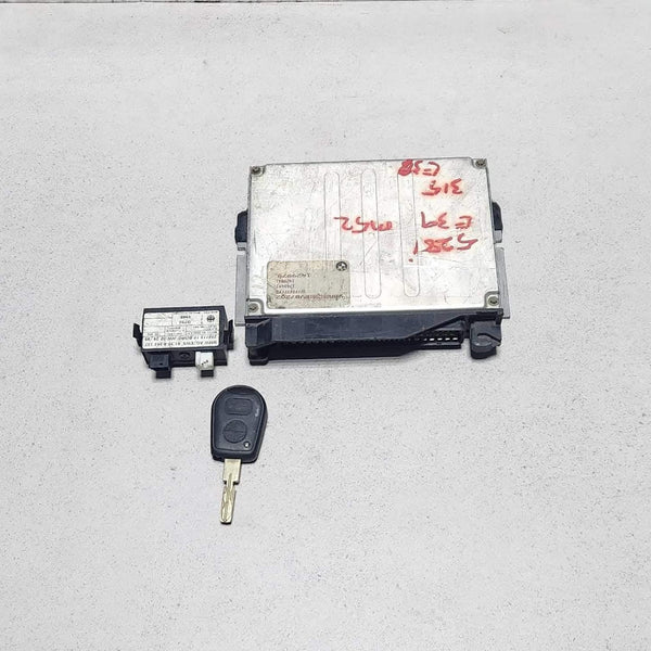 1996-1999 BMW 328i Engine Control Unit 1429861 E36 328i Z3 2.8 M52