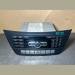 Bild in die Galerieansicht laden, Mercedes W204 Navigation Command Radio Audio Head Unit CD Player A204 9006409