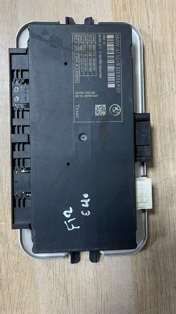 BMW 2013-2017 650i Gran Coupe Footwell Light Control Module 9313933 FRM3 2013