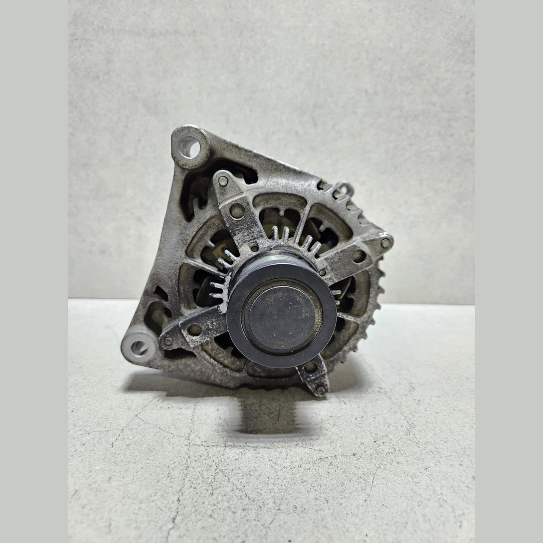 2014-2016 BMW 520i Alternator 7605478 F10 F11 F20 E84 320i 520i 528i series