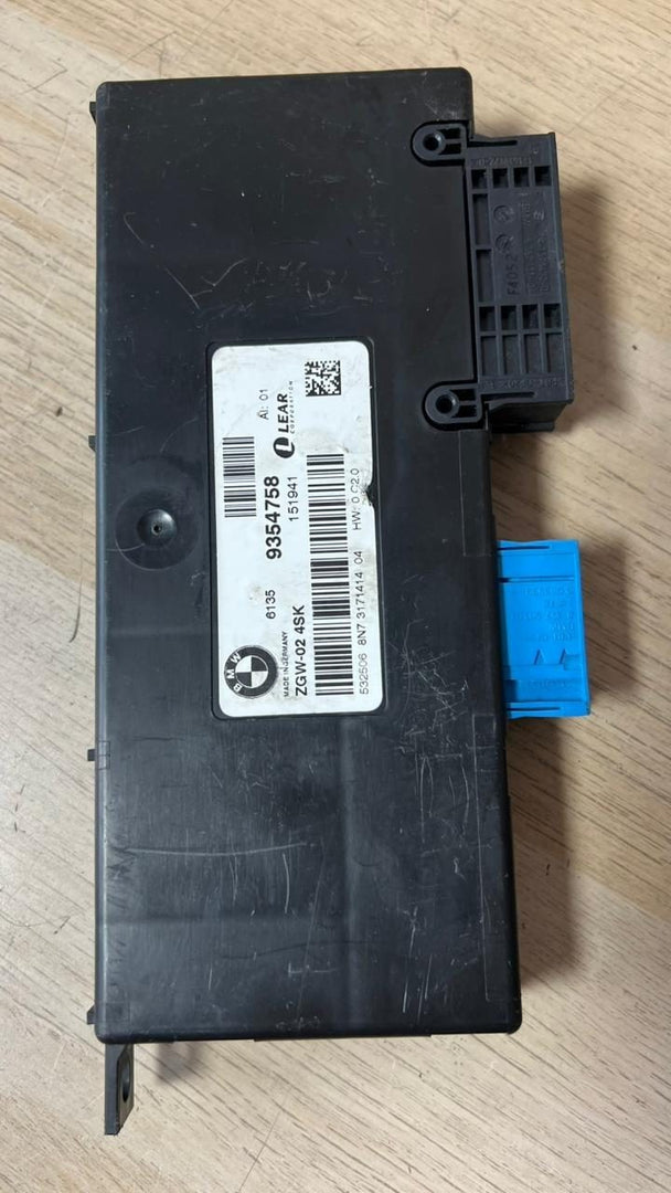 2011-2017 BMW X3 X4 Central Gateway Control Module 9354758 xDrive28i with 2.0L 