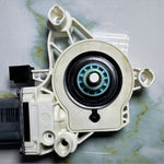Load image into Gallery viewer, 13-18 Mercedes-Benz W246 CLA Window Motor Front Right Side A000 9061607 OEM