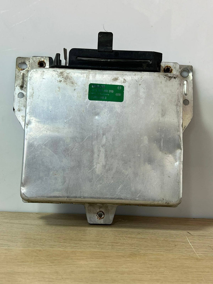 ⁣⁣⁣⁣ BMW E23 728i E24 628i E28 528i E30 328i Control Module ECU 0280001310 17064