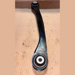 Load image into Gallery viewer, BMW 5  G30 6 G12  G32 G14 7 G12 FRONT STEERING ARM RUBBER BUSHING LEFT 6861125