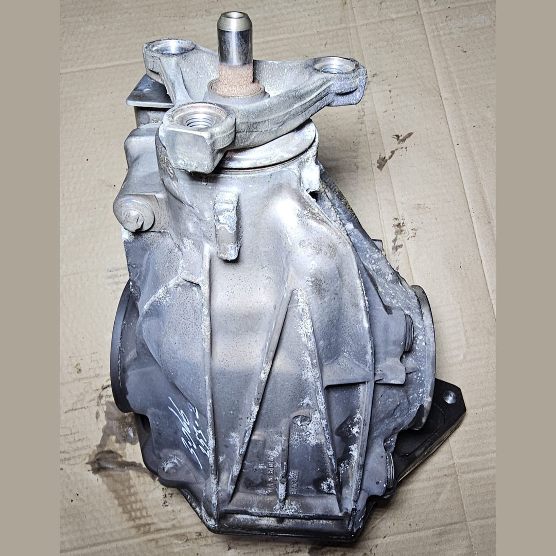 Mercedes Benz rear differential assembly A2053510008 C-Class W205 and GLC 3.066