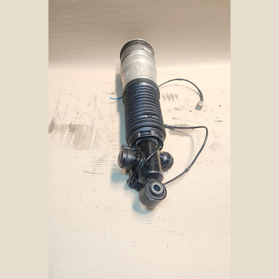 2013-15 BMW 740i 7 Seri F01 F02 F03 F04 Rear Left Air Suspension Strut 6858811 