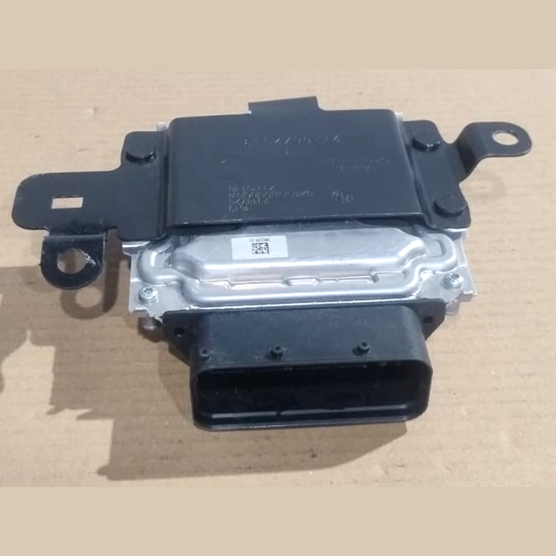 BMW 12-18 F10 F30 3 5 SERIES X5 DEF DIESEL EMISSION PUMP CONTROL UNIT 7377299