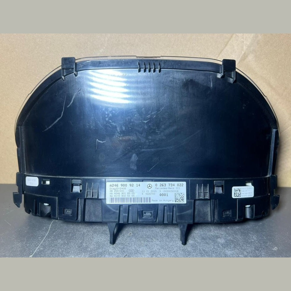 2012-2014 Mercedes-Benz W246 B-Class Instrument Cluster Speedometer A246 9009214