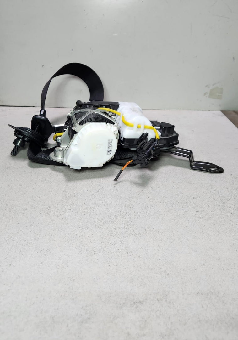 BMW X3 G01 Front Seat Belt S1746994508 OEM