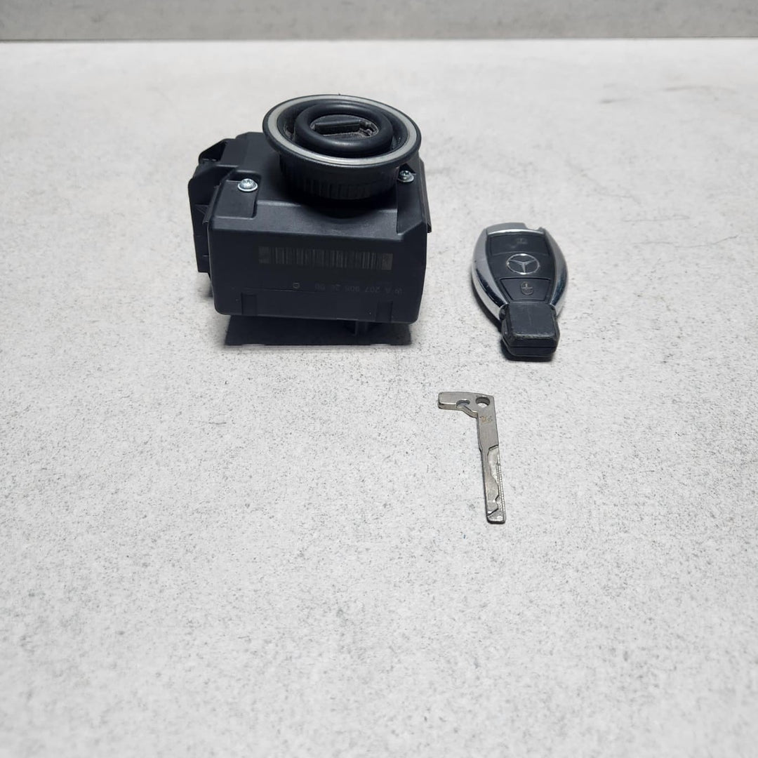 2008-2014 Mercedes-Benz C300 Ignition Switch Module Lock A2079052600
