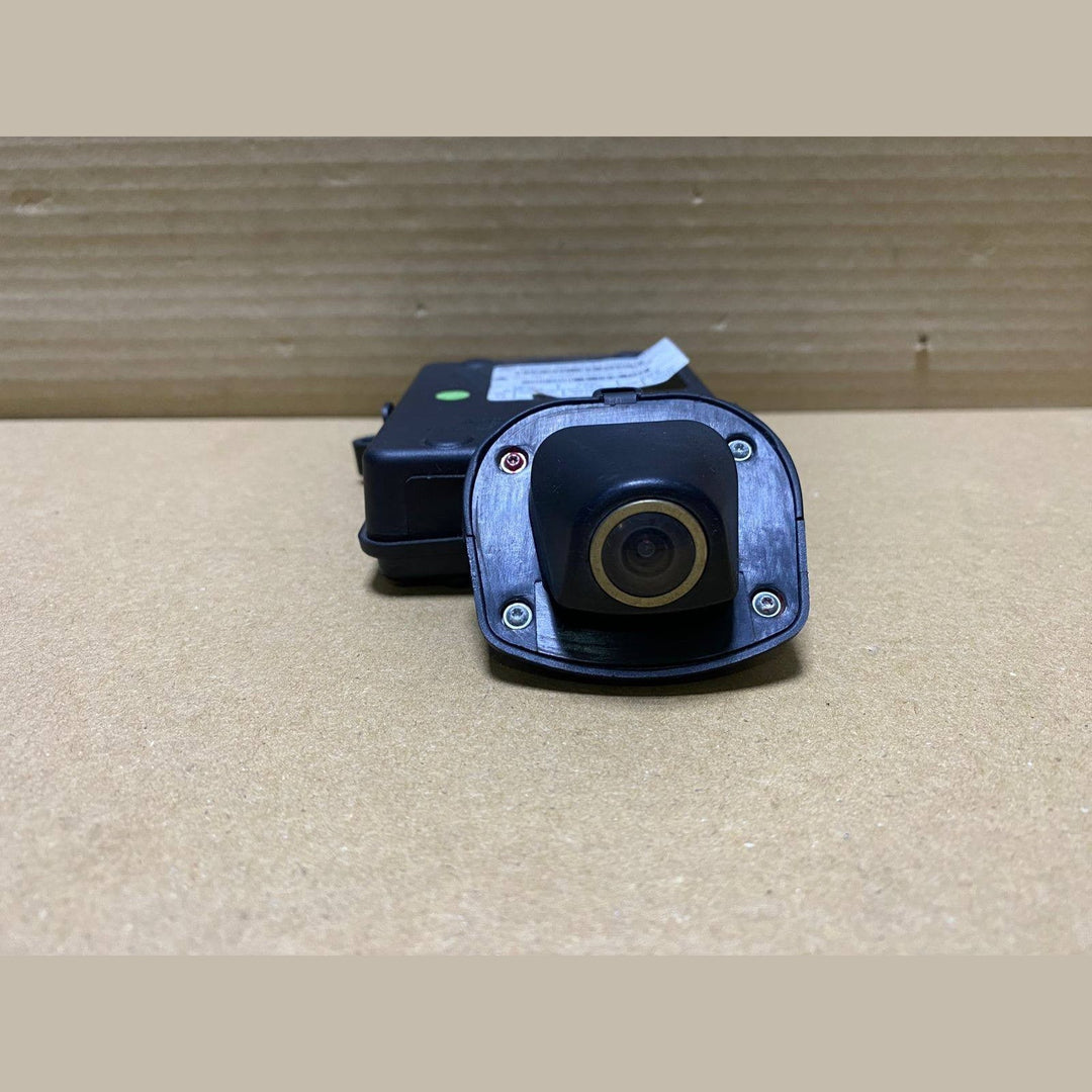 2008-2014 BMW X6 Rear View Backup Camera 9139864  X5, X6.