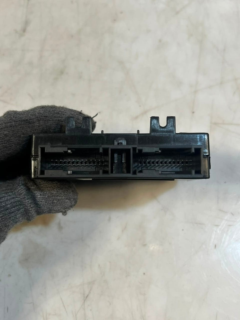2013-2016 BMW 3 Series F30, F31 F35 320i AC Heater Climate Control Unit 9311850