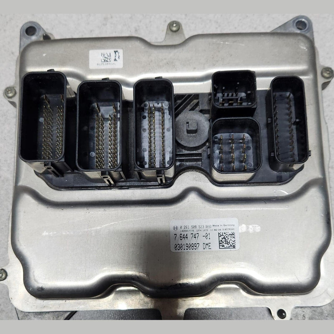 2012-2013 BMW 320i Engine Control Unit 7644747 BMW 520i F10 2010-2013 with N20 