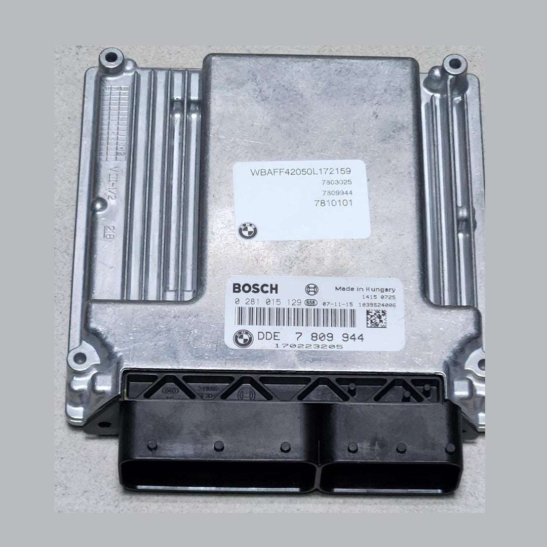 7809944 BMW 2007 M57 X5 Engine Control Unit 3 Seri E90 E91 and 5 Series E60 E61 