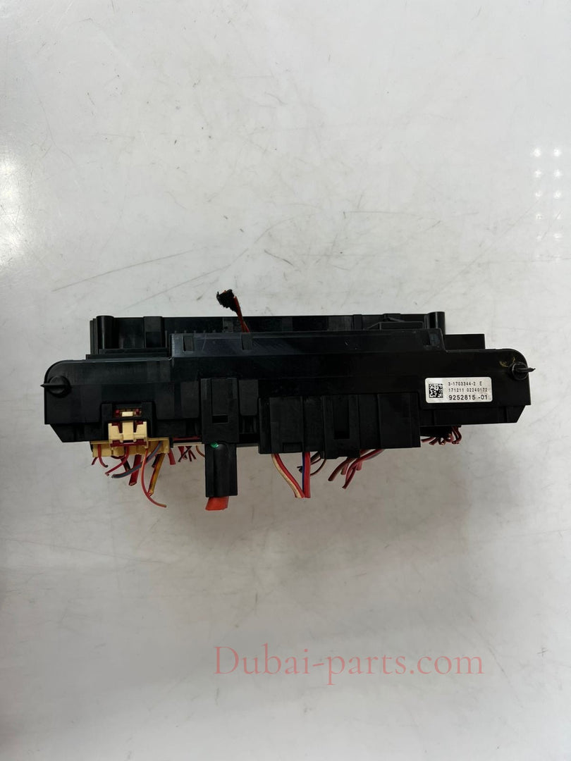 2008-16 BMW 535i F10 F11 F12 F13 F01 Front Power Distribution Box 9252815 OEM