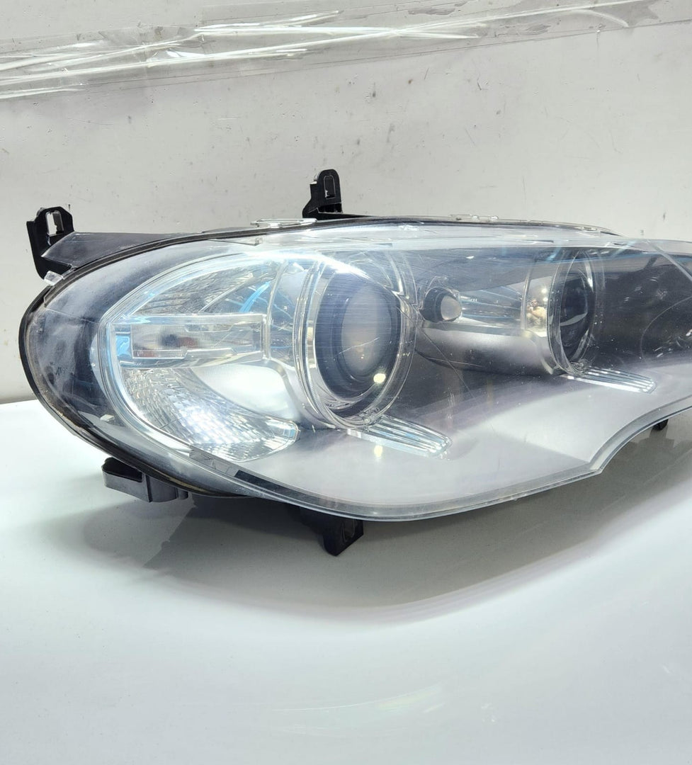 BMW  X5 Xenon Headlight  7221894 X5 E70 OEM