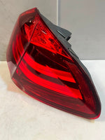 Bild in die Galerieansicht laden, 2014 BMW 5 Gran Turismo 507 LCI Rear Right Tail Light BACK LIGHT 7306166 OEM