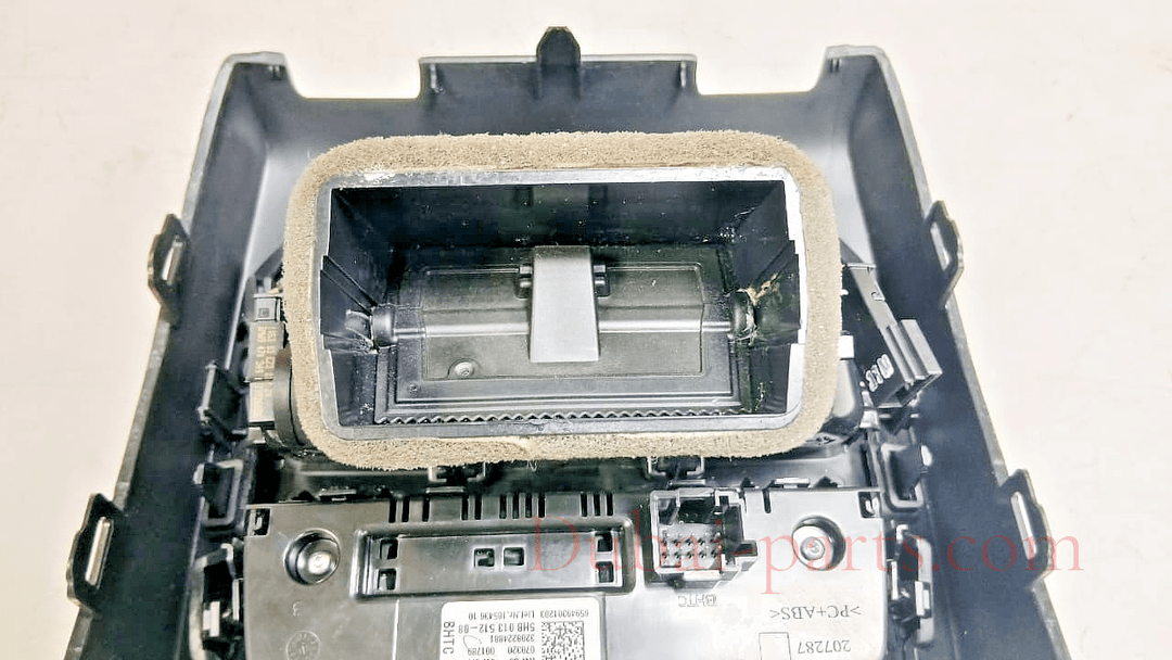 17-25 BMW G20,G21 REAR CENTER CONSOLE HVAC CONTROL SWITCH AIR VENT TRIM OEM
