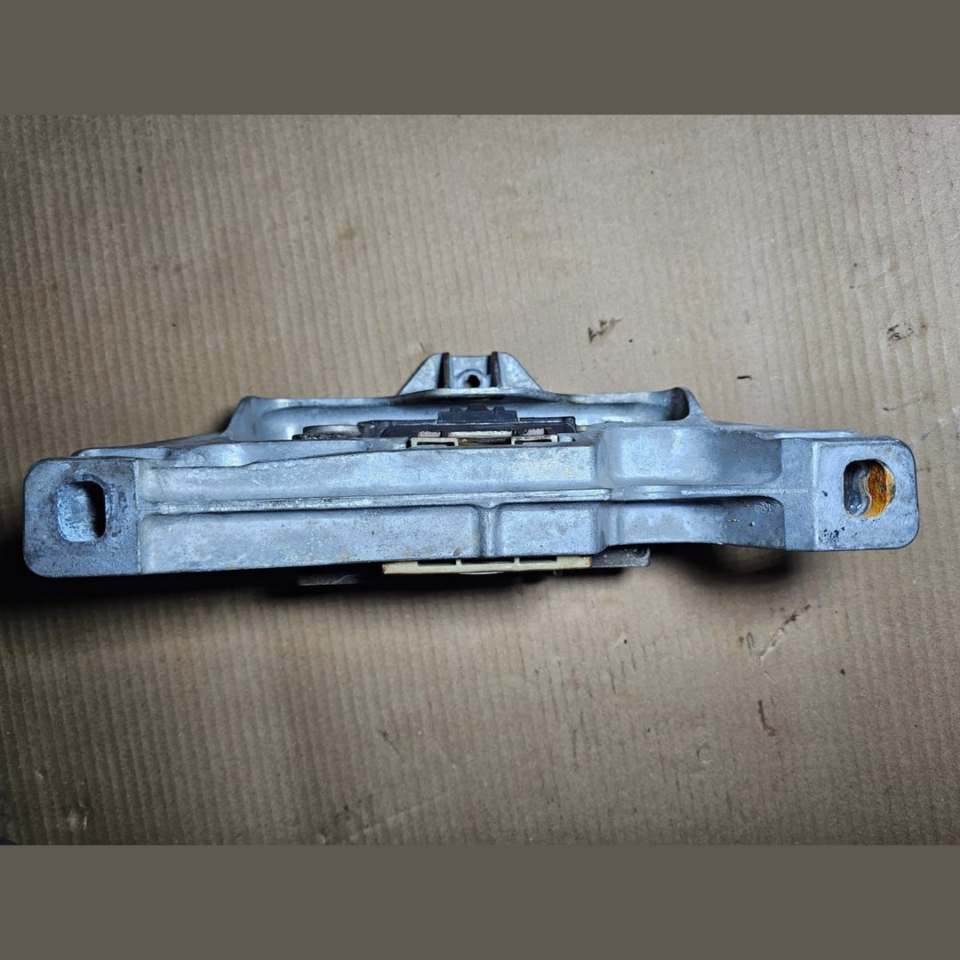 "Mercedes-Benz Right Engine Motor Mount A2462402517 for M270 and M133 Engines