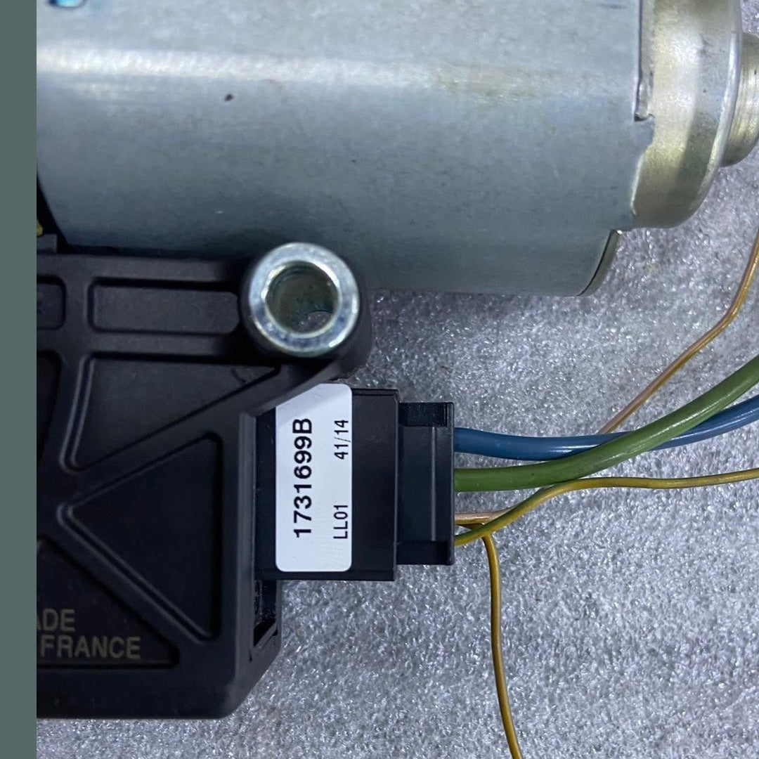 OEM BMW G11 G12 SUNROOF MOTOR DRIVE UNIT 7316536