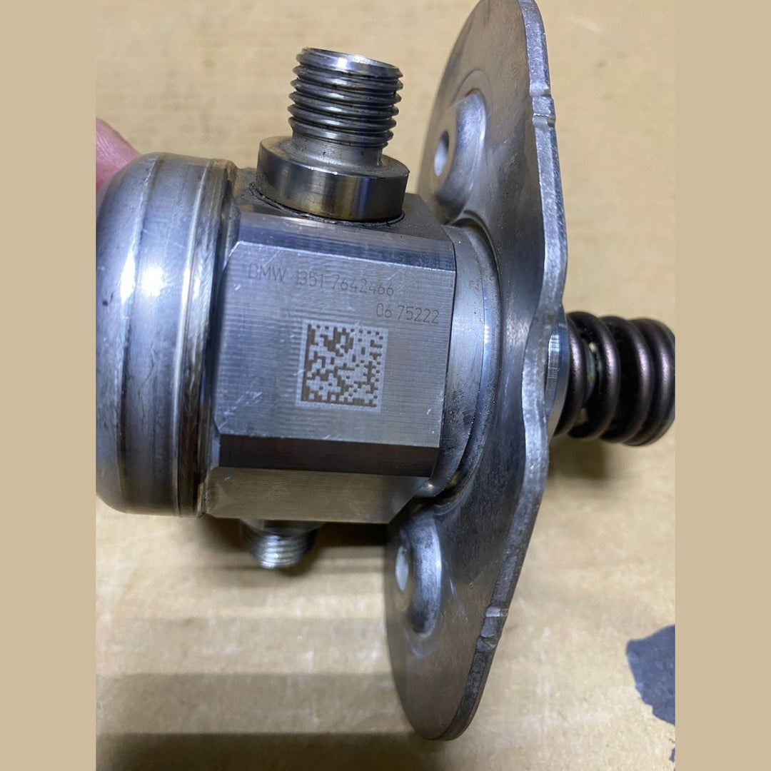 2017-2019 BMW 330i xDrive High Pressure Fuel Pump 7642466 B38, B46, B58 engines 