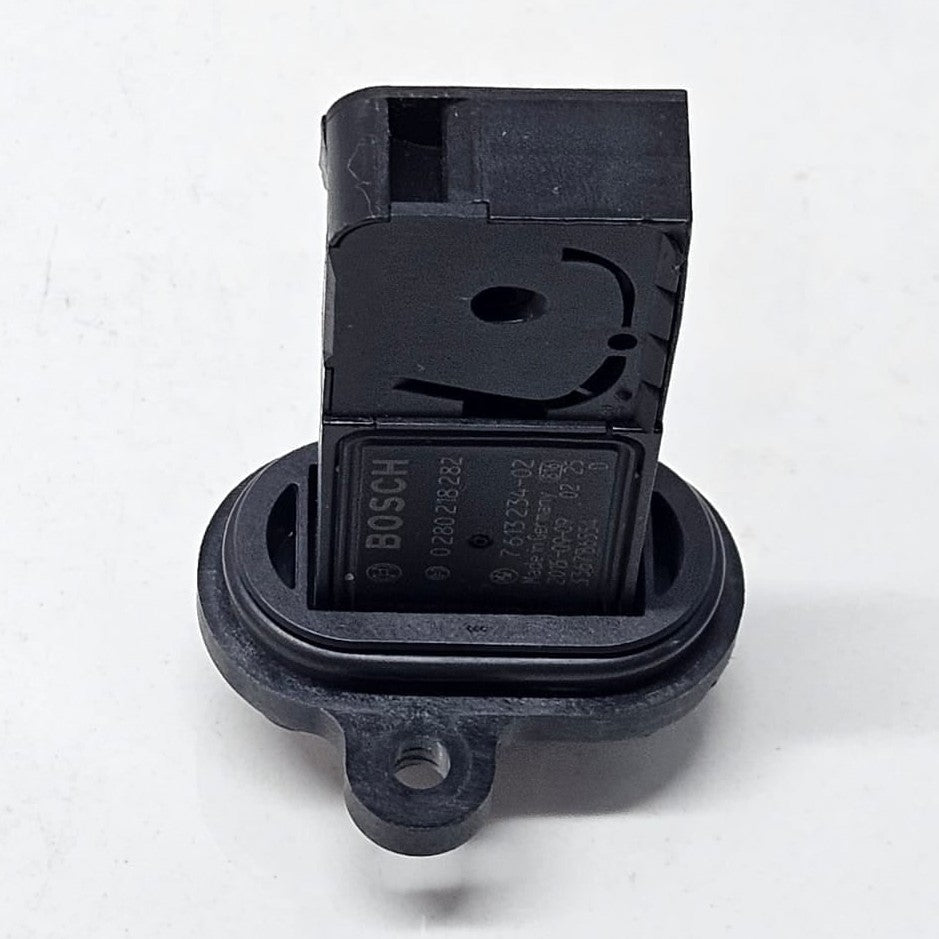 2013-2017 BMW 750i 7 Series F01 F02 F03 F04 Mass Air Flow Sensor 7613234 OEM