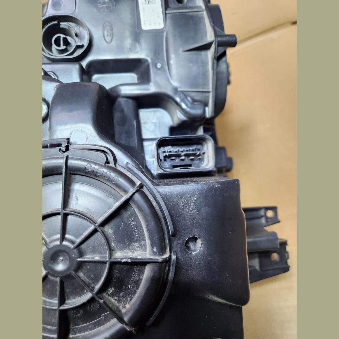 2016-2019 BMW Front LEFT SIDE ADAPTIVE Led Headlight 7483896 7 Series G11 G12