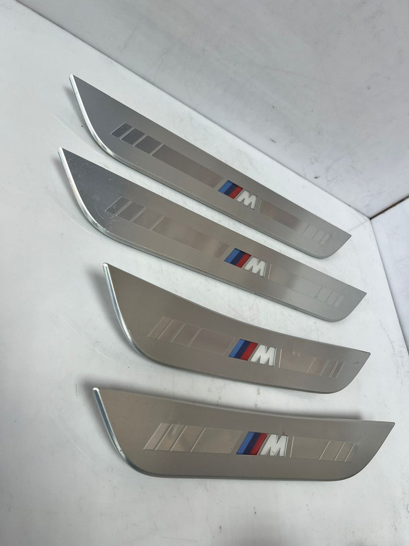 2020-2024 BMW M850i xDrive Gran Coupe Illuminated Door Sill Trim Left 8077339