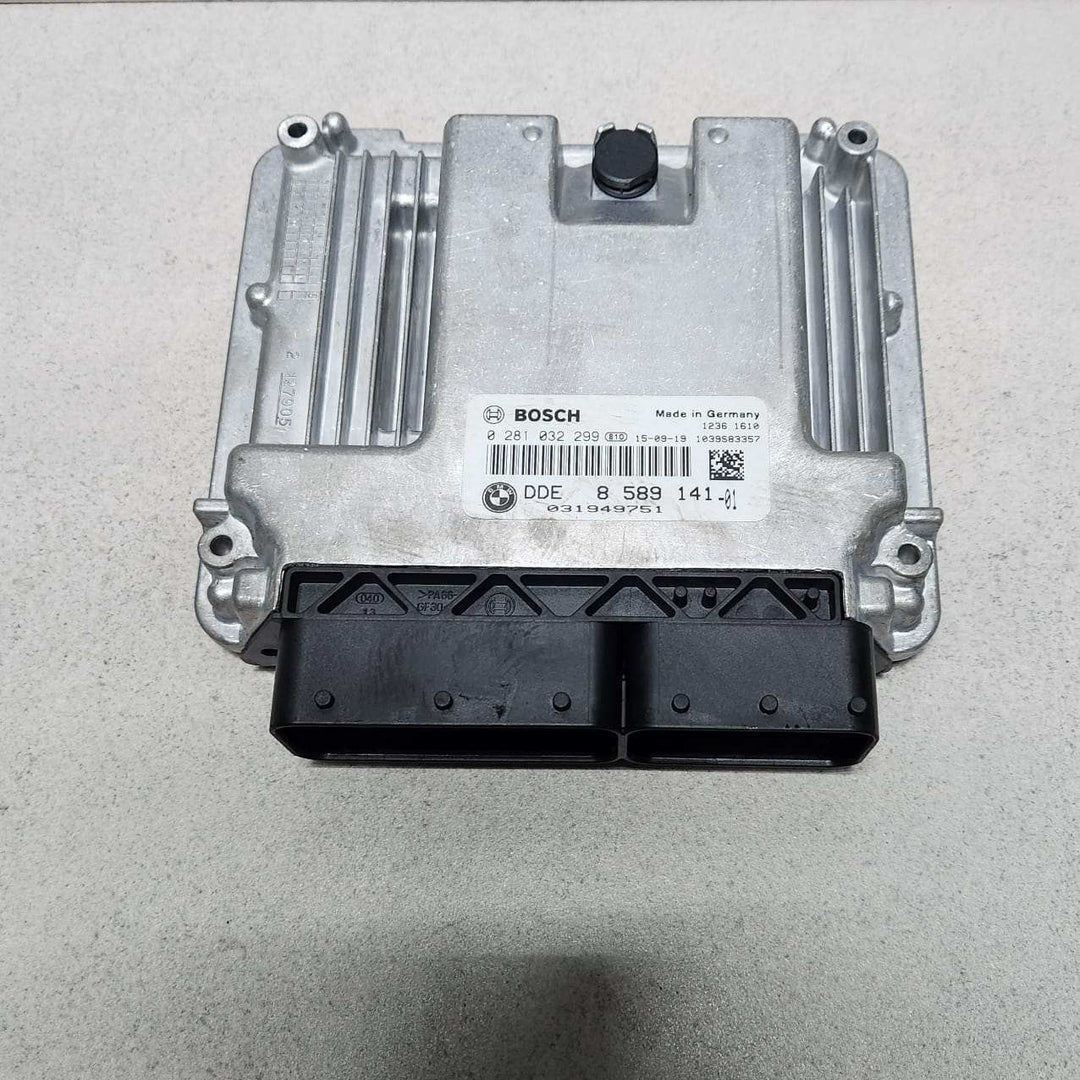 BMW Engine Control Unit DDE 8589141 F30 320D and F34 420D diesel B47 ECU SET