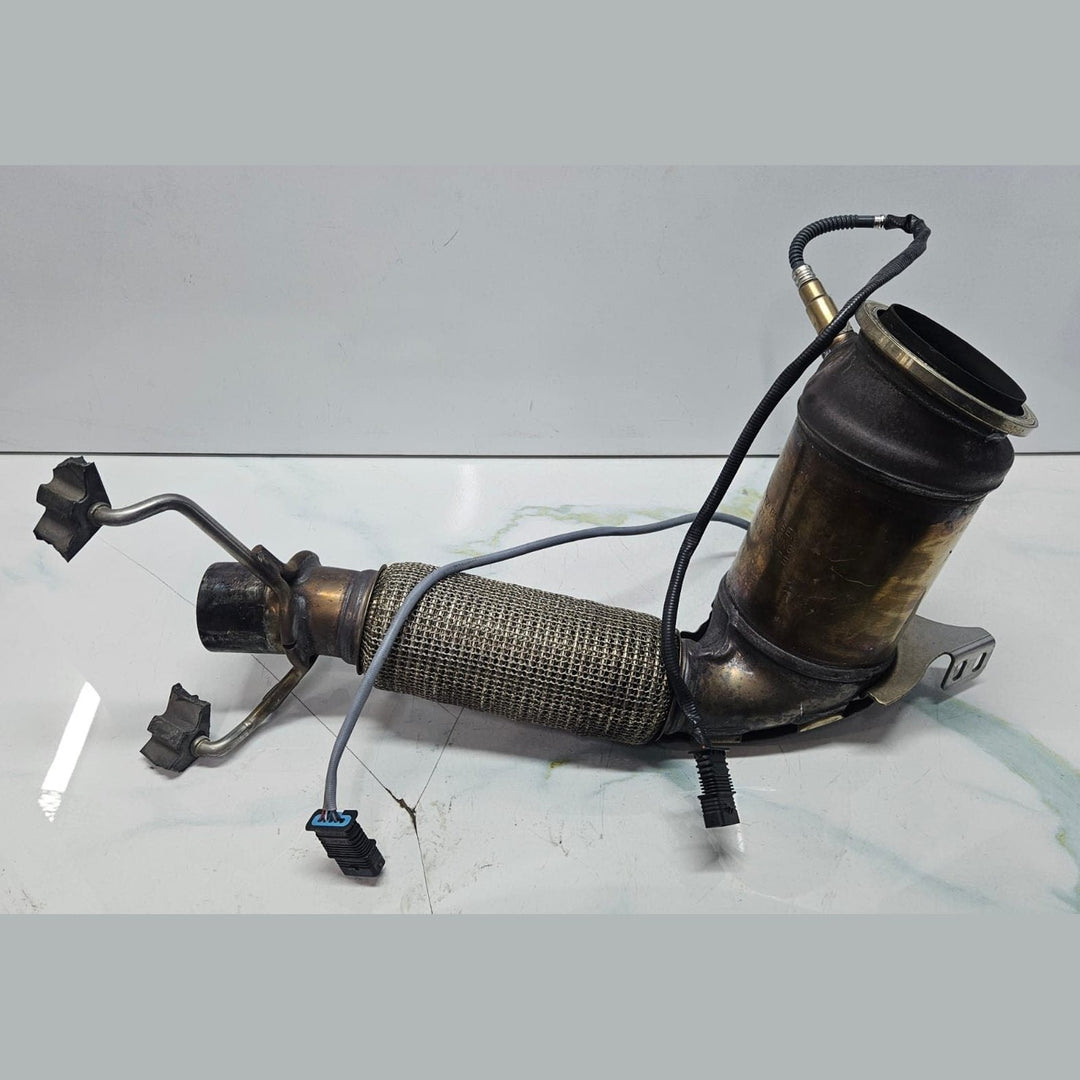 2018-2020 BMW X2 F48 B38 Catalytic Converter 8616302 OEM