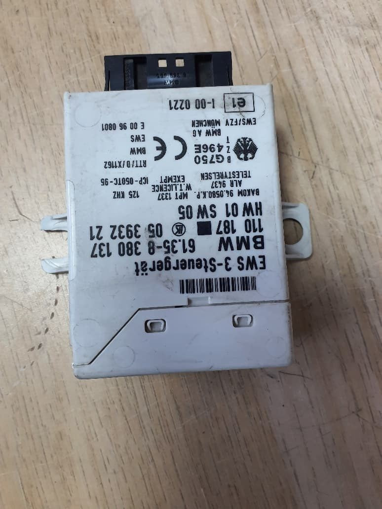 BMW Immobilizer Relay Control Unit 8380137 E39 E38 5 7 Series EWS3