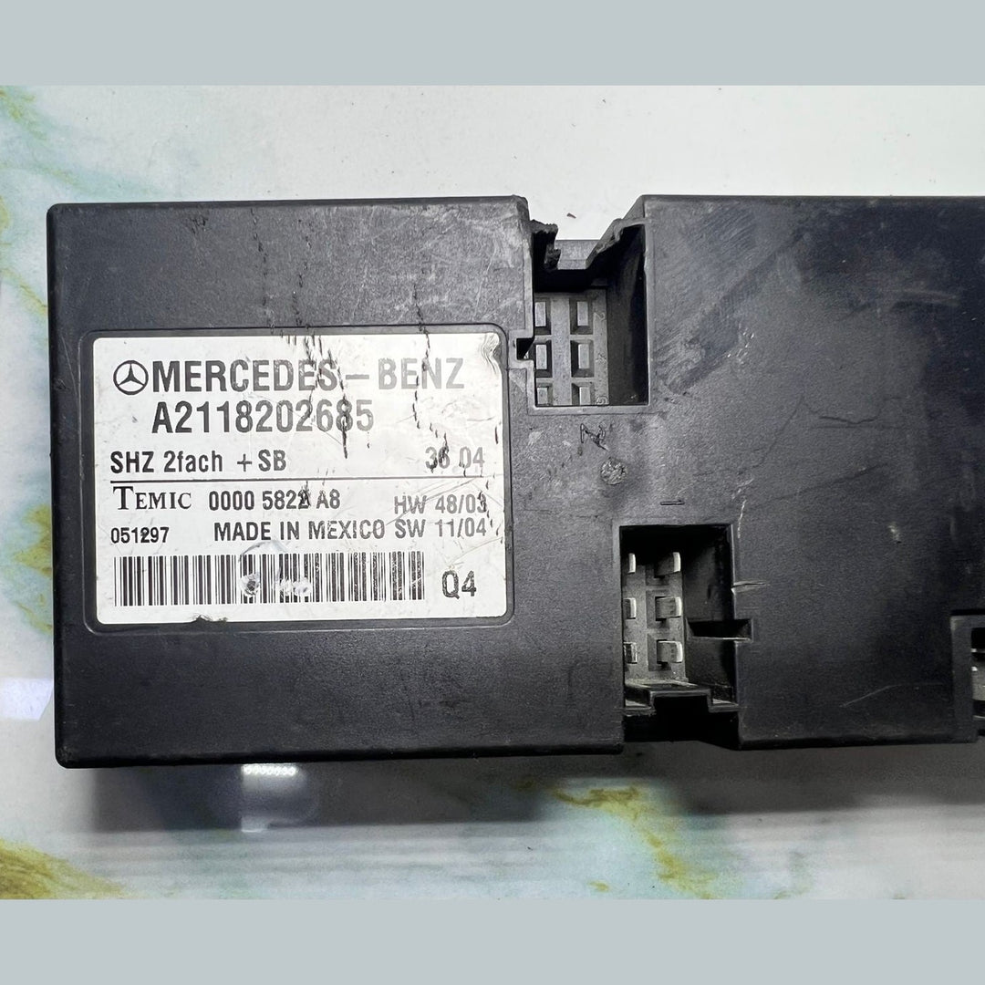 2004 Mercedes-Benz E-Class W211 E55 AMG Seat Heating Control Module A211 8202685