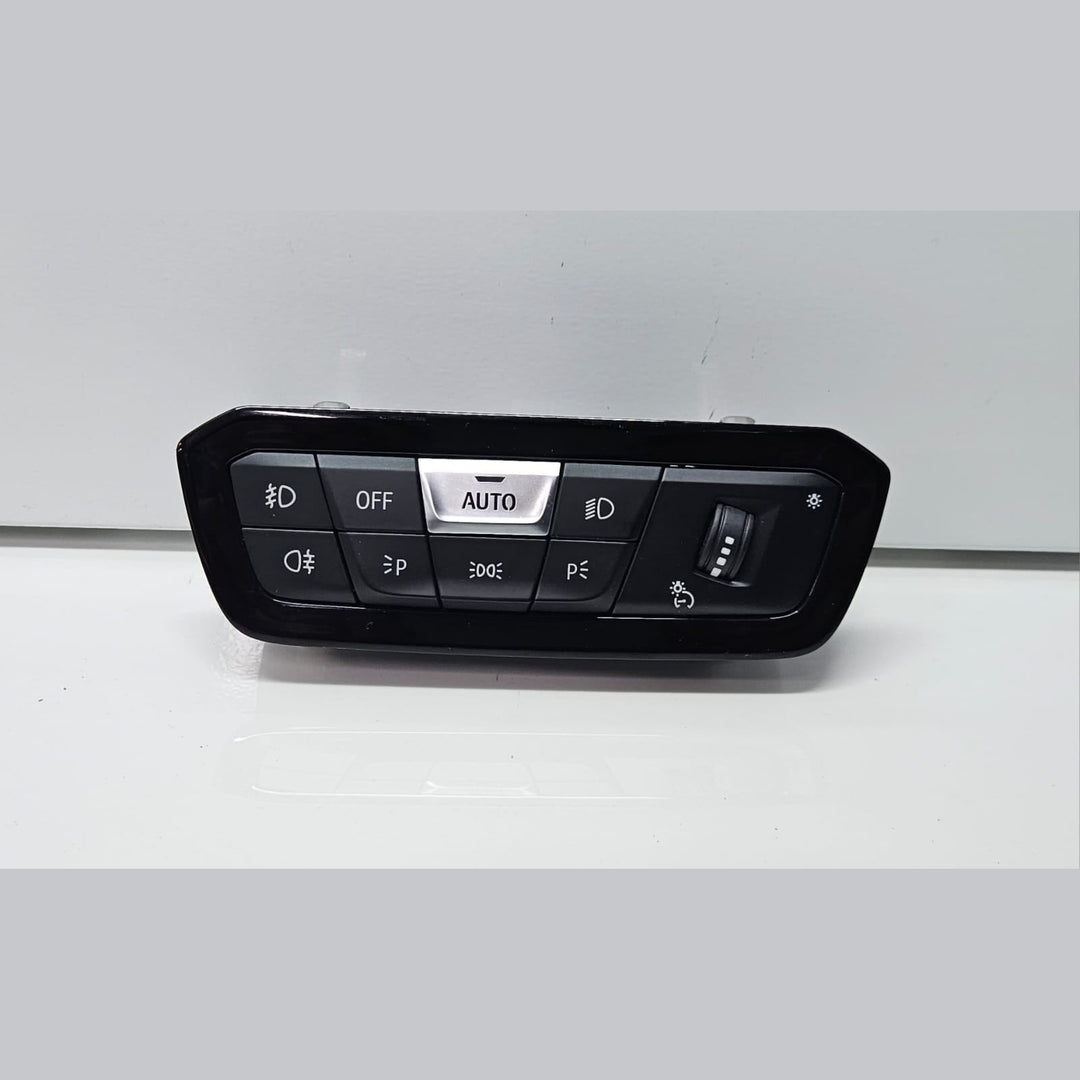 5A16B20-2018-2022 BMW 330i 3 Series G20 G21 Headlight Control Switch OEM