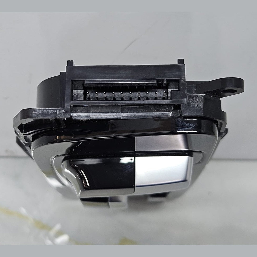 2019-2025 BMW X5 X7 G05 G07 Seat Control Switch 9861514 Rear Right OEM