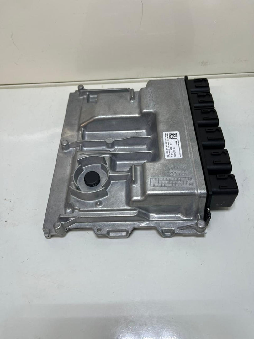 OEM BMW X5 G05 Engine Control Unit ECU Only DDE 7102358