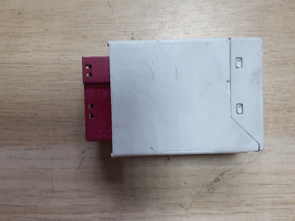 BMW Remote Backrest Release Control Module 7464634 F45 2 Series, F46, and F48 X1