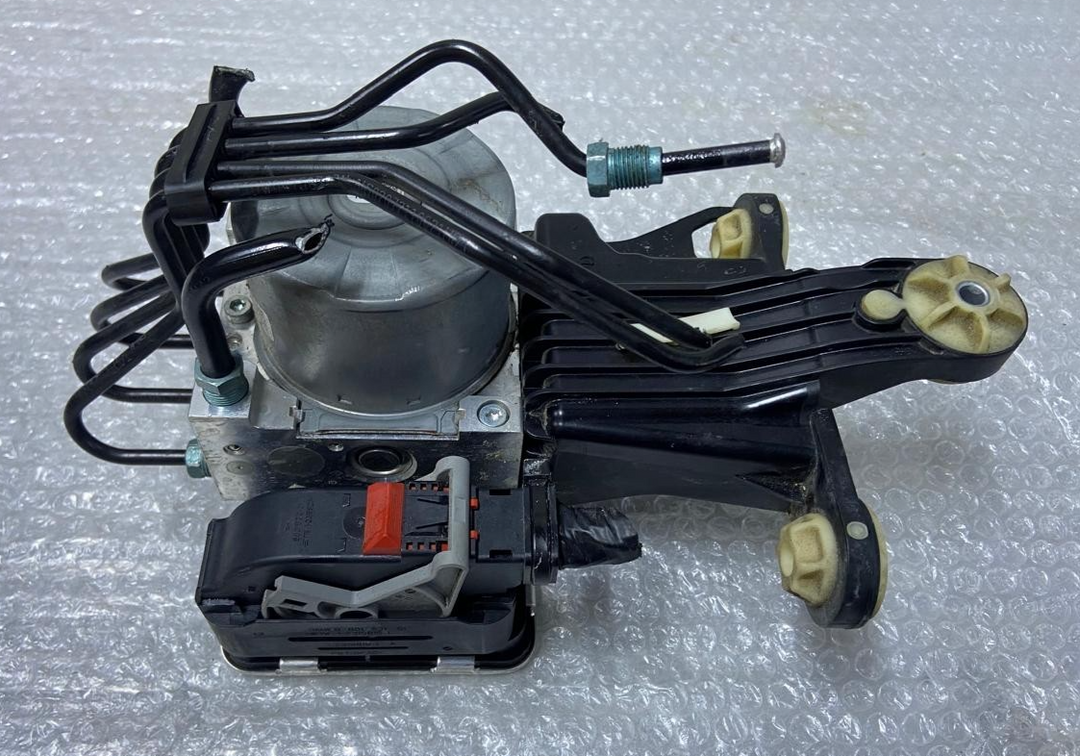 OEM 2021 BMW G20 G26 ABS PUMP ASSEMBLY 5A44C38-01 - 5A44C39