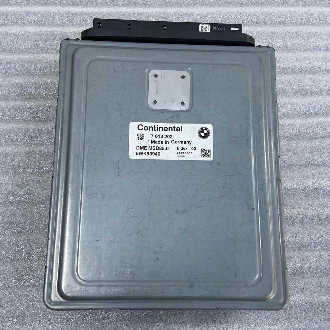 OEM BMW F02 N63 DME ENGINE CONTROL UNIT ECU ONLY MSD85.0 7613202 CONTINENTAL
