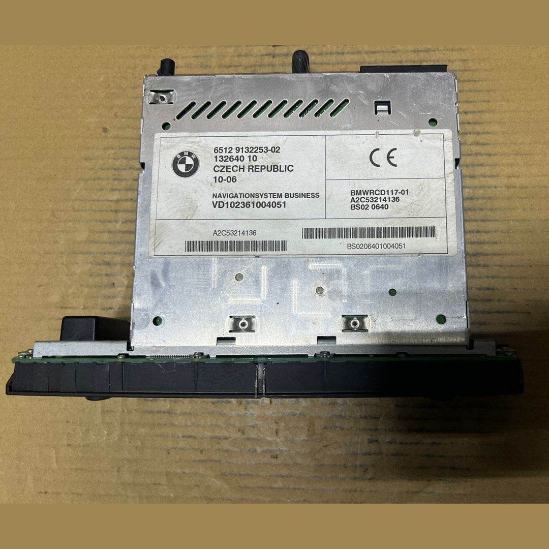 2004-2010 BMW X3 Radio Receiver 9132253 Head Unit with AM FM CD player Z4 X3 E83