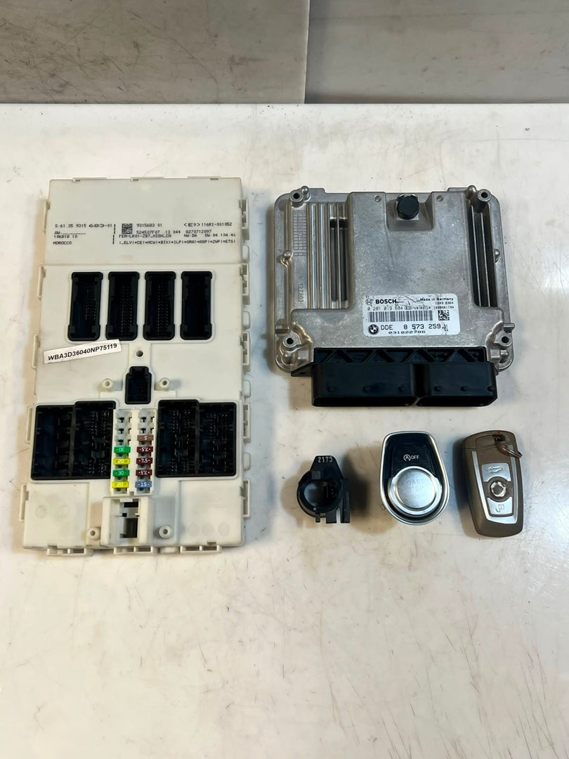 2013 BMW 3' F30 320D N47N Engine Control Unit ECU SET DDE+FEM+1KEY 8573259 