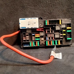 قم بتحميل الصورة إلى عارض الصور، BMW FITS G20 G30 G01 G02 REAR POWER DISTRIBUTION FUSE BOX- 8795478- 8734160