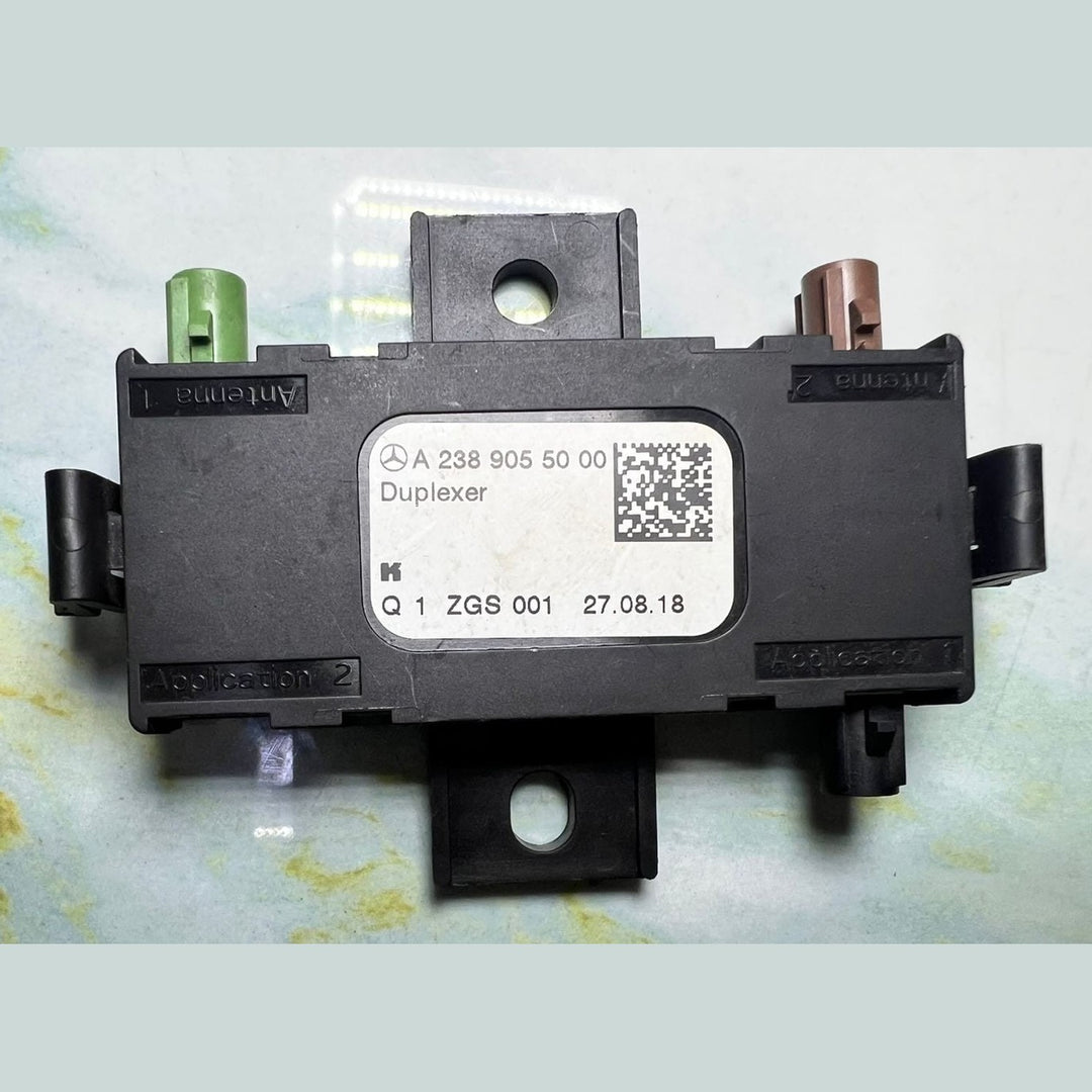 2018-2022 Mercedes C300 Antenna Amplifier A2389055000 C-Class W205 and GLC W253
