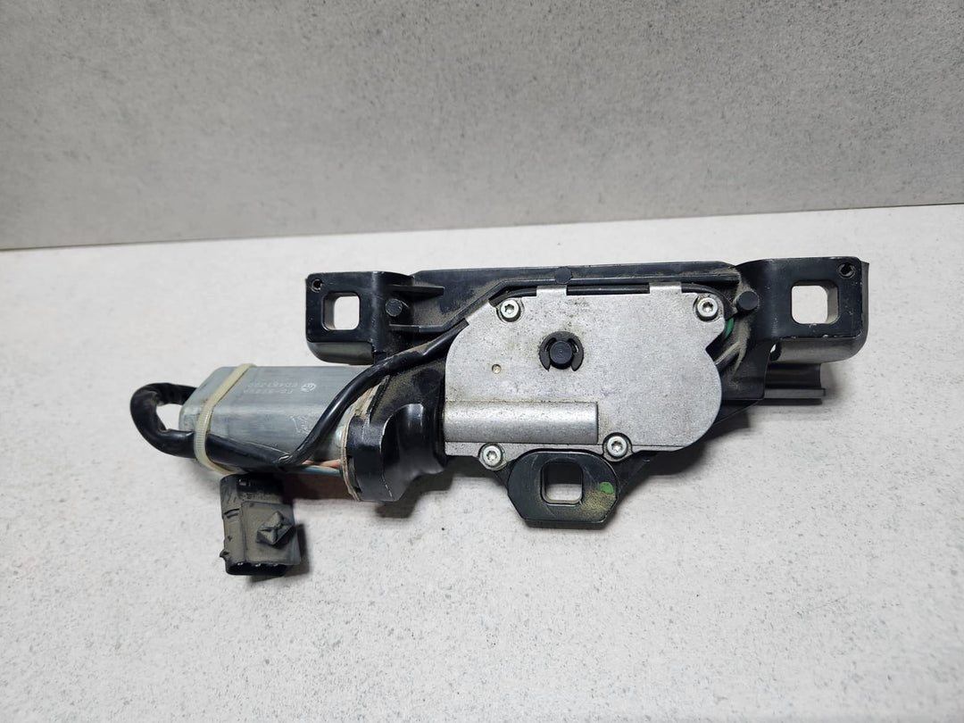 2008-2014 BMW X6 Trunk Lid Lock Actuator 7114613 E71 E72,5 Series E61